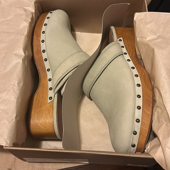 NWT! NEW IN BOX! MADEWELL CECILY CLOG NUBUCK LIGHT GREEN Forgotten Landscape 8 - Picture 10 of 14